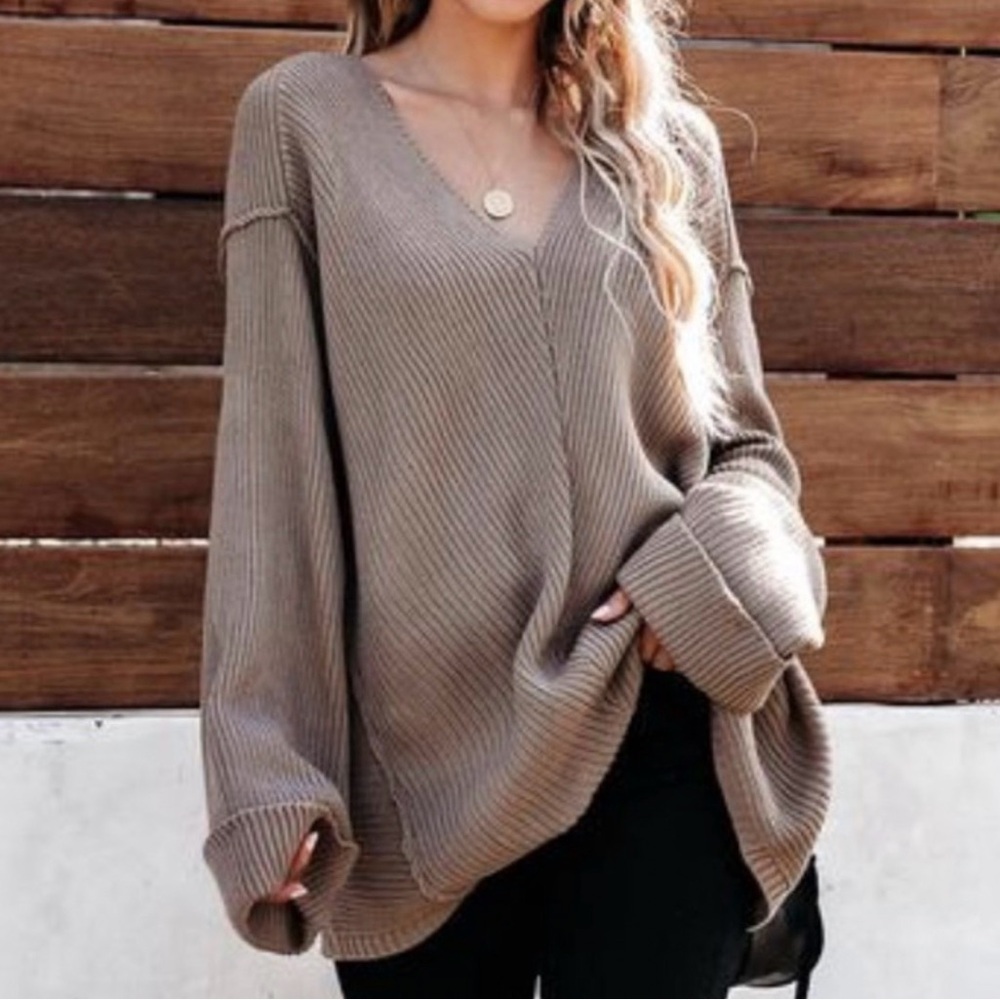 VICI Promesa Oversized Sweater